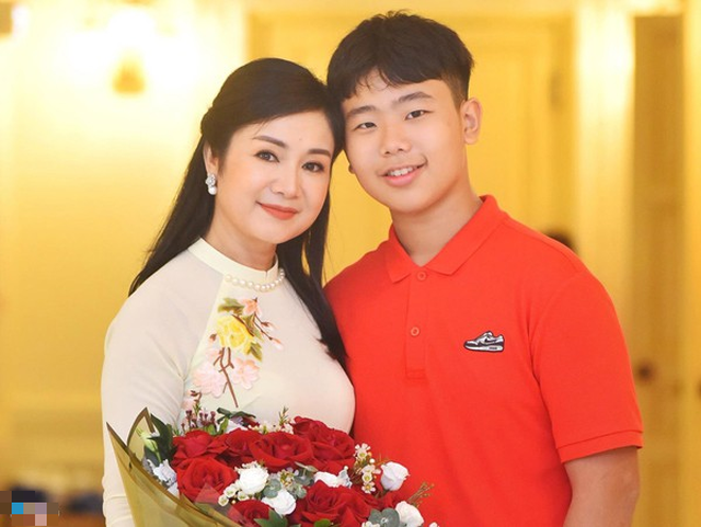 NSND Thu Hà: Từ khi không đóng phim, tôi hướng cuộc sống đến sự bình lặng - 4 NSND Thu Hà: Từ khi không đóng phim, tôi hướng cuộc sống đến sự bình lặng - 4