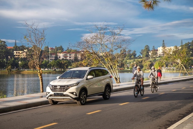 Rush- Mẫu SUV giá hấp dẫn nhất của Toyota với nhiều ưu đãi cuối năm - 2 Rush- Mẫu SUV giá hấp dẫn nhất của Toyota với nhiều ưu đãi cuối năm - 2
