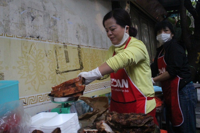 Spot the not in a hurry restaurants in Hanoi - 10