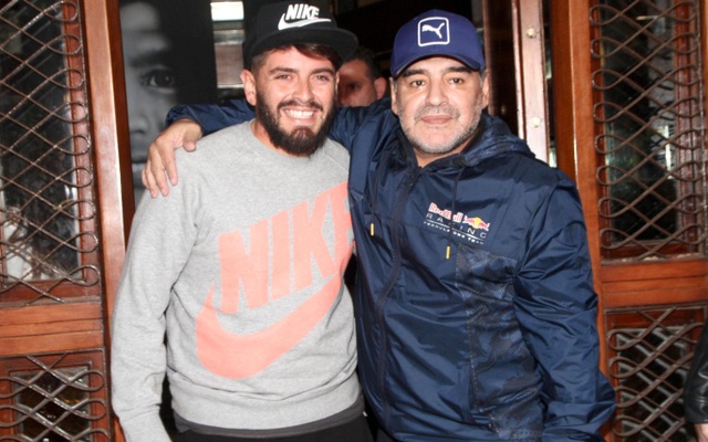 Bạn thân tiết lộ trên sóng truyền hình việc Maradona có thêm hai con rơi - 3 Bạn thân tiết lộ trên sóng truyền hình việc Maradona có thêm hai con rơi - 3