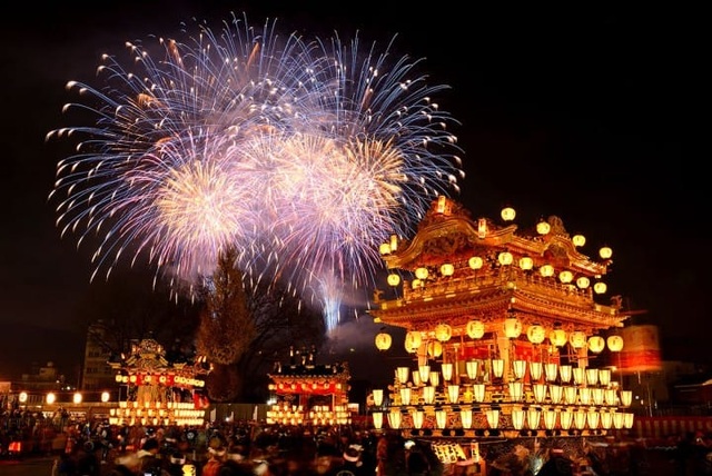 Màn diễu hành của những cỗ kiệu khổng lồ trong lễ hội Chichibu - 1 Màn diễu hành của những cỗ kiệu khổng lồ trong lễ hội Chichibu - 1