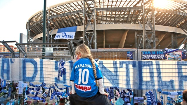 Napoli officially changed the stadium name to Diego Maradona - 1