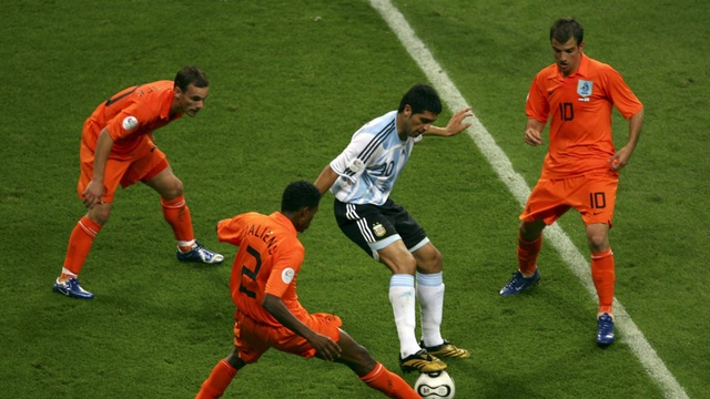 Số phận những Maradona mới: Kẻ lên đỉnh cao, người xuống vực sâu - 8 Số phận những Maradona mới: Kẻ lên đỉnh cao, người xuống vực sâu - 8