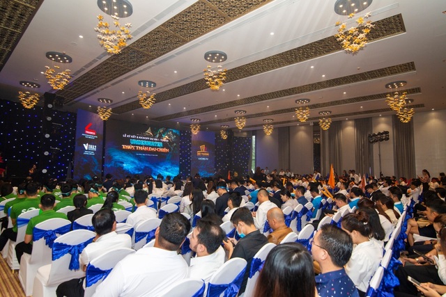 Gần 500 chiến binh bùng nổ tại sự kiện kick-off dự án I - Tower Quy Nhơn - 1 Gần 500 chiến binh bùng nổ tại sự kiện kick-off dự án I - Tower Quy Nhơn - 1