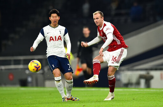 Tottenham 2-0 Arsenal: Son Heung Min tạo siêu phẩm - 12