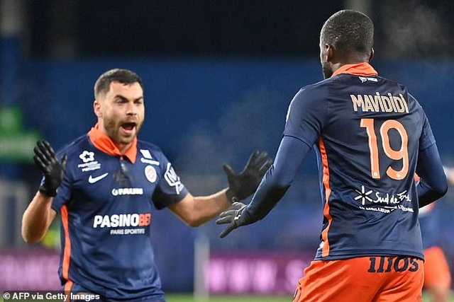 Mbappe lấy lại cảm giác ghi bàn giúp PSG thắng đậm - 2 Mbappe lấy lại cảm giác ghi bàn giúp PSG thắng đậm - 2