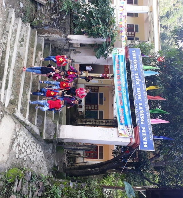 Xót thương hàng trăm học sinh mồ côi sống lay lắt ở miền Tây xứ Nghệ - 1 Xót thương hàng trăm học sinh mồ côi sống lay lắt ở miền Tây xứ Nghệ - 1