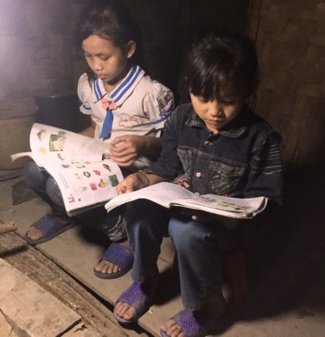 Xót thương hàng trăm học sinh mồ côi sống lay lắt ở miền Tây xứ Nghệ - 4 Xót thương hàng trăm học sinh mồ côi sống lay lắt ở miền Tây xứ Nghệ - 4