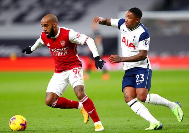 Tottenham 2-0 Arsenal: Son Heung Min tạo siêu phẩm - 10