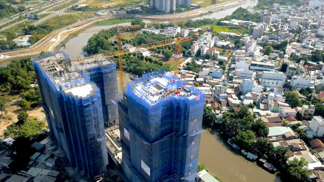 Đúng hẹn với khách hàng, dự án dLusso Quận 2 tiến hành Lễ cất nóc - 2 Đúng hẹn với khách hàng, dự án dLusso Quận 2 tiến hành Lễ cất nóc - 2