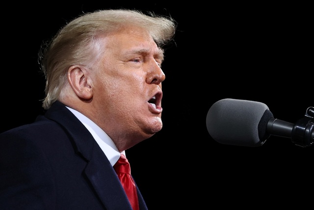 Ông Trump tố máy bỏ phiếu lỗi hàng loạt - 1 Ông Trump tố máy bỏ phiếu lỗi hàng loạt - 1