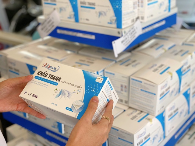 Khai trương điểm trưng bày và bán hàng khẩu trang kháng khuẩn đạt chuẩn Châu Âu - 4 Khai trương điểm trưng bày và bán hàng khẩu trang kháng khuẩn đạt chuẩn Châu Âu - 4