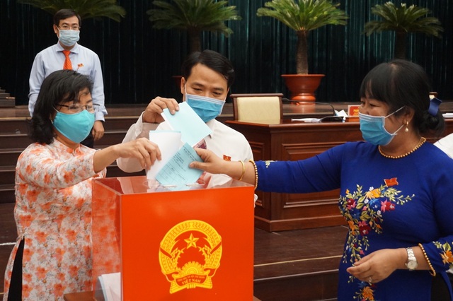 TPHCM có 2 tân Phó Chủ tịch UBND thành phố - 2 TPHCM có 2 tân Phó Chủ tịch UBND thành phố - 2