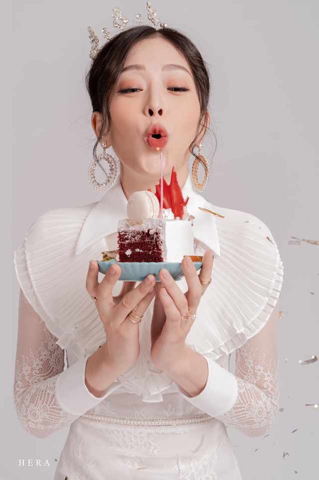 Á hậu Phương Nga cùng sinh viên cover máu lửa ca khúc nhóm Blackpink - 7 Á hậu Phương Nga cùng sinh viên cover máu lửa ca khúc nhóm Blackpink - 7