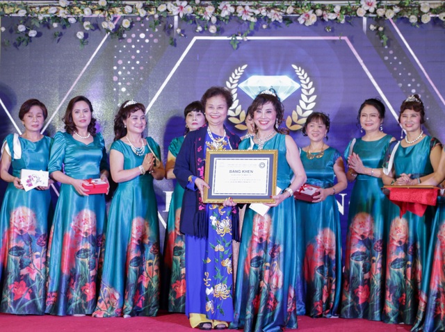 Câu lạc bộ Quý bà Doanh nhân Unesco: 8 năm lan tỏa yêu thương - 5 Câu lạc bộ Quý bà Doanh nhân Unesco: 8 năm lan tỏa yêu thương - 5