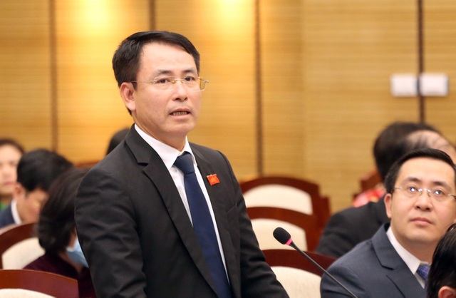 Cát sông Hồng đẹp như cô gái tuổi 18 nên thường xuyên bị nhòm ngó - 2 Cát sông Hồng đẹp như cô gái tuổi 18 nên thường xuyên bị nhòm ngó - 2
