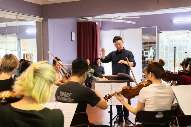 Cải lương, chèo, tuồng bắt tay với xiếc, jazz: Táo bạo để chuyển mình? - 2 Cải lương, chèo, tuồng bắt tay với xiếc, jazz: Táo bạo để chuyển mình? - 2