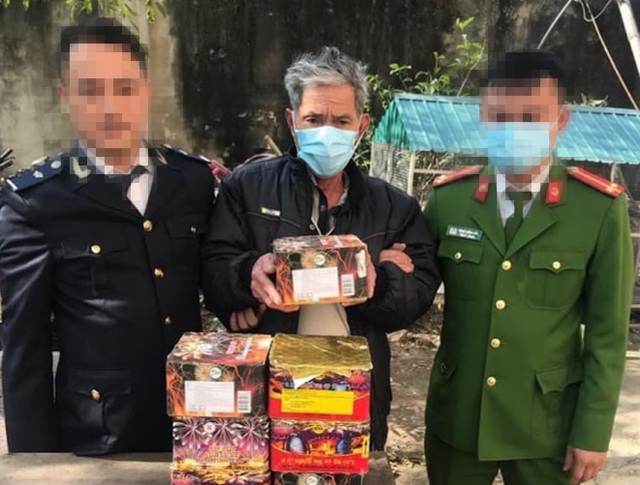 Triệt phá đường dây buôn bán hơn 2,5 tạ pháo nổ - 1 Triệt phá đường dây buôn bán hơn 2,5 tạ pháo nổ - 1