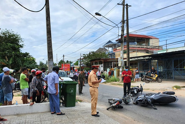 Dựng hiện trường vụ va chạm giao thông, nam thanh niên đánh nữ sinh dã man - 3