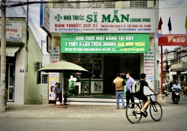 Nam thanh niên bị gã đàn ông dùng dao đâm chết trên đường - 1