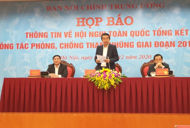 Đấu tranh phòng chống tham nhũng trở thành xu thế không thể cưỡng lại - 2 Đấu tranh phòng chống tham nhũng trở thành xu thế không thể cưỡng lại - 2