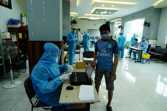 TPHCM bước đầu kiểm soát được nguy cơ lây nhiễm từ chùm ca bệnh Covid-19 - 2 TPHCM bước đầu kiểm soát được nguy cơ lây nhiễm từ chùm ca bệnh Covid-19 - 2
