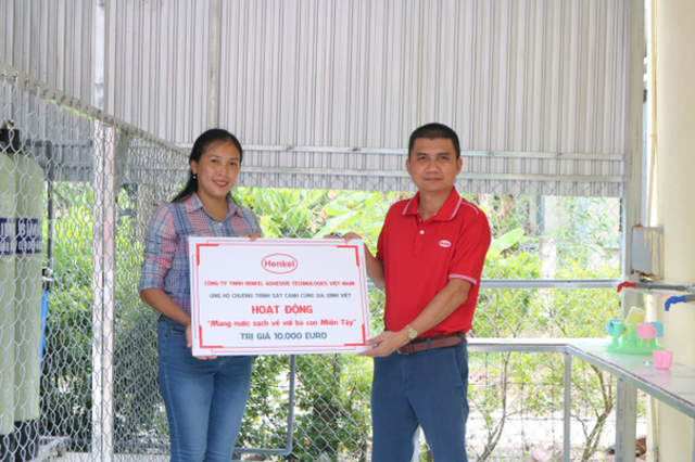 Chung tay đưa nước sạch về với cộng đồng dân cư Đồng bằng sông Cửu Long - 2 Chung tay đưa nước sạch về với cộng đồng dân cư Đồng bằng sông Cửu Long - 2