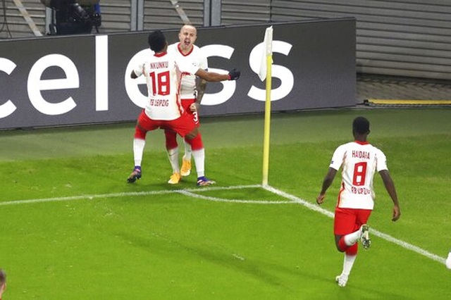 Những khoảnh khắc cuối cùng của Man Utd ở Champions League 2020/21 - 3 Những khoảnh khắc cuối cùng của Man Utd ở Champions League 2020/21 - 3