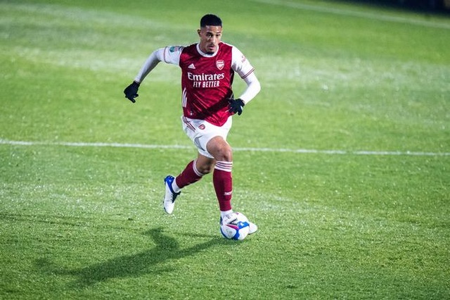 Rợn người với cú đạp bóng của ngôi sao trẻ khoác áo Arsenal - 3 Rợn người với cú đạp bóng của ngôi sao trẻ khoác áo Arsenal - 3