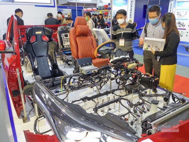 25 năm, vì sao nội địa hóa ô tô Việt Nam vẫn thấp, giá vẫn cao? - 2 25 năm, vì sao nội địa hóa ô tô Việt Nam vẫn thấp, giá vẫn cao? - 2