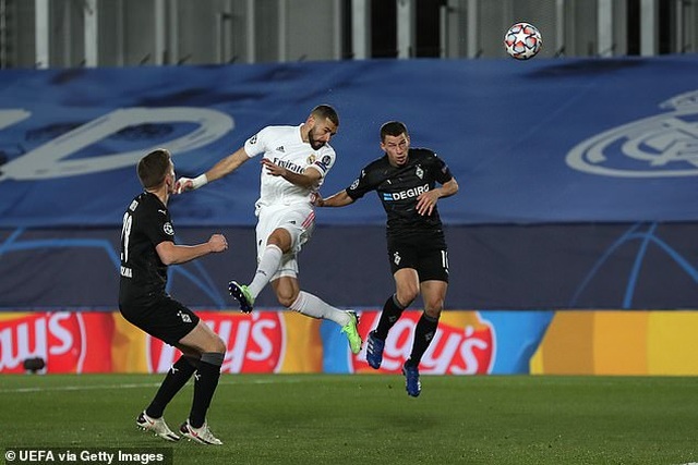 Đánh bại Moenchengladbach, Real Madrid giành ngôi đầu bảng - 1