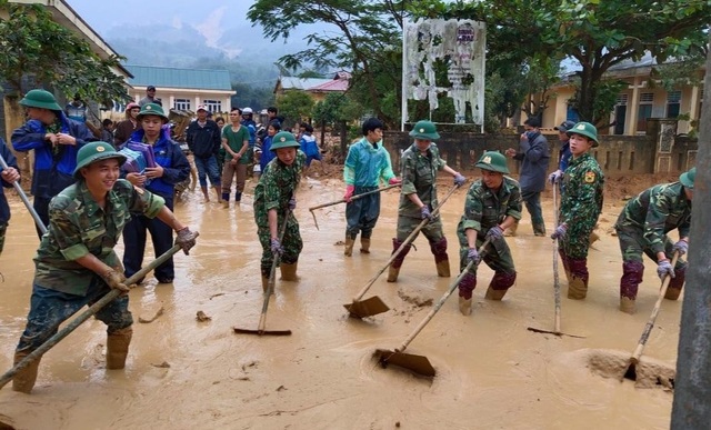 Quảng Trị: Hỗ trợ sinh kế cho bà con vùng cao bị thiệt hại do mưa lũ - 1 Quảng Trị: Hỗ trợ sinh kế cho bà con vùng cao bị thiệt hại do mưa lũ - 1
