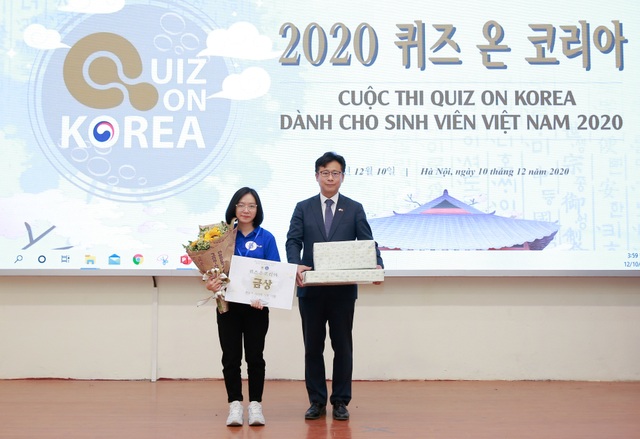 Sinh viên tiếng Hàn Quốc đấu trí tại cuộc thi Quiz on Korea 2020 - 3 Sinh viên tiếng Hàn Quốc đấu trí tại cuộc thi Quiz on Korea 2020 - 3