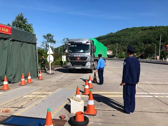 Đề nghị Bộ GTVT cấp tiền cho hơn 30 cán bộ trạm cân 10 tháng không lương - 2 Đề nghị Bộ GTVT cấp tiền cho hơn 30 cán bộ trạm cân 10 tháng không lương - 2