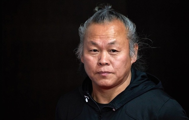 Đạo diễn nổi tiếng Kim Ki-duk qua đời vì Covid-19 - 1 Đạo diễn nổi tiếng Kim Ki-duk qua đời vì Covid-19 - 1