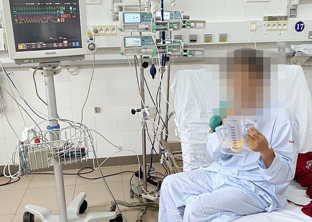 Bệnh nhân ghép tim đã tự đi lại được, thông số sức khỏe tốt - 1 Bệnh nhân ghép tim đã tự đi lại được, thông số sức khỏe tốt - 1