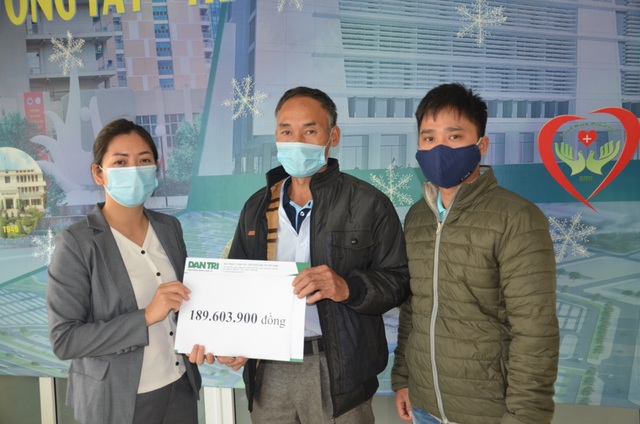 Gia đình chàng trai từng 3 lần ngừng tim ủng hộ các bệnh nhân khó khăn - 1 Gia đình chàng trai từng 3 lần ngừng tim ủng hộ các bệnh nhân khó khăn - 1