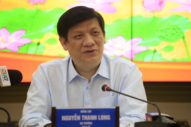 Mỗi năm người Việt Nam ra nước ngoài khám chữa bệnh hết 2-3 tỷ USD - 2 Mỗi năm người Việt Nam ra nước ngoài khám chữa bệnh hết 2-3 tỷ USD - 2