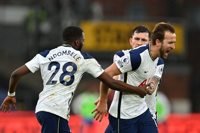 Tottenham đánh rơi điểm trên sân Crystal Palace - 2 Tottenham đánh rơi điểm trên sân Crystal Palace - 2