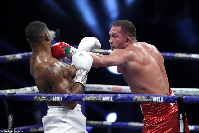 Anthony Joshua thắng knock-out, bảo vệ 4 đai vô địch hạng nặng - 4 Anthony Joshua thắng knock-out, bảo vệ 4 đai vô địch hạng nặng - 4