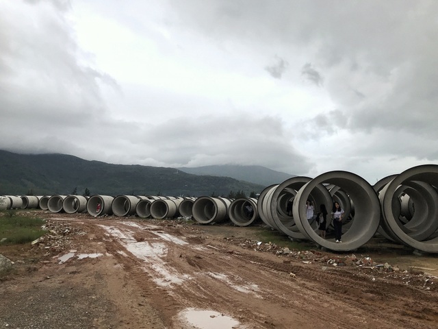 Rushed to check-in virtual live with ... concrete pipes in Da Nang - 7