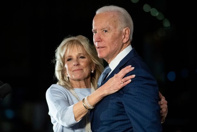 Giáo sư hứng bão chỉ trích vì chê danh xưng tiến sĩ của vợ ông Biden - 1 Giáo sư hứng bão chỉ trích vì chê danh xưng tiến sĩ của vợ ông Biden - 1