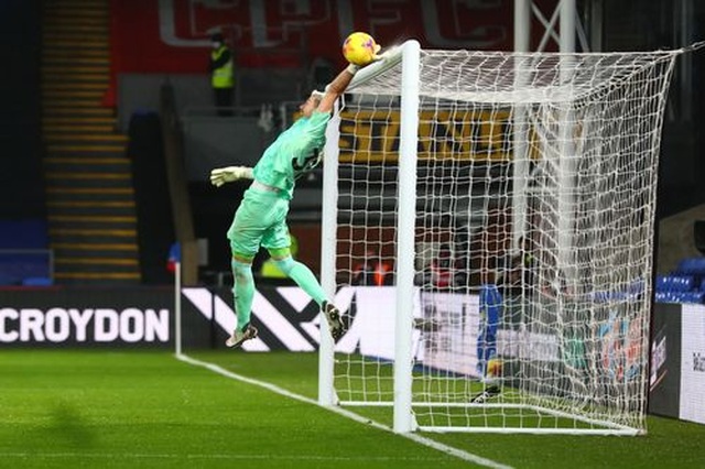 Tottenham đánh rơi điểm trên sân Crystal Palace - 3 Tottenham đánh rơi điểm trên sân Crystal Palace - 3
