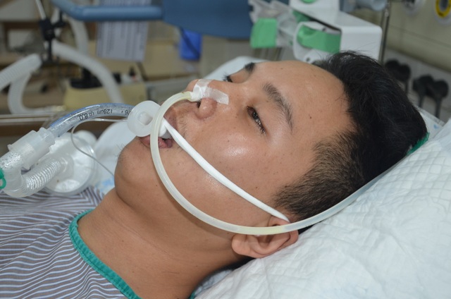 Rớt nước mắt cảnh chàng trai hiếu thảo đổ bệnh hiểm, cả gia đình khốn đốn - 3 Rớt nước mắt cảnh chàng trai hiếu thảo đổ bệnh hiểm, cả gia đình khốn đốn - 3