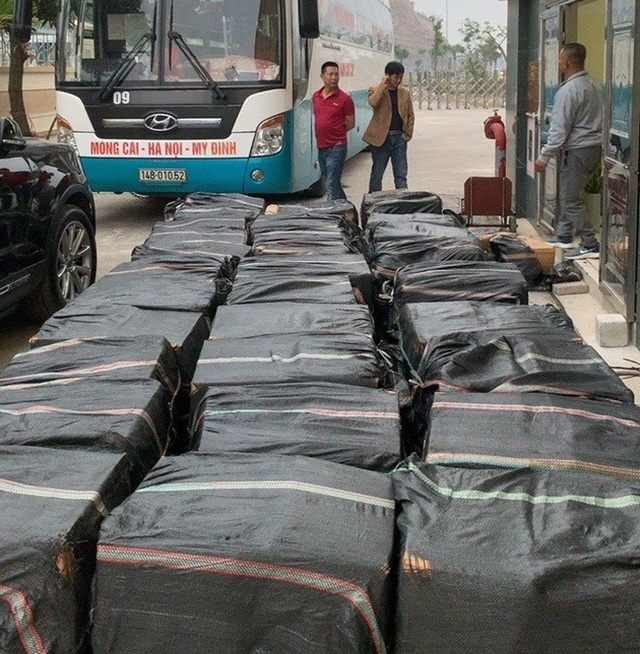 Nửa tấn lòng lợn sấy khô không nguồn gốc suýt lên bàn nhậu ở Hà Nội - 2 Nửa tấn lòng lợn sấy khô không nguồn gốc suýt lên bàn nhậu ở Hà Nội - 2