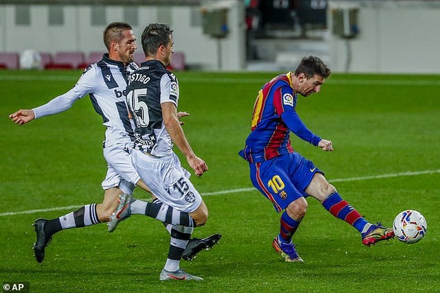 Messi không tỏa sáng, Barcelona sẽ lạc trôi về đâu? - 1 Messi không tỏa sáng, Barcelona sẽ lạc trôi về đâu? - 1
