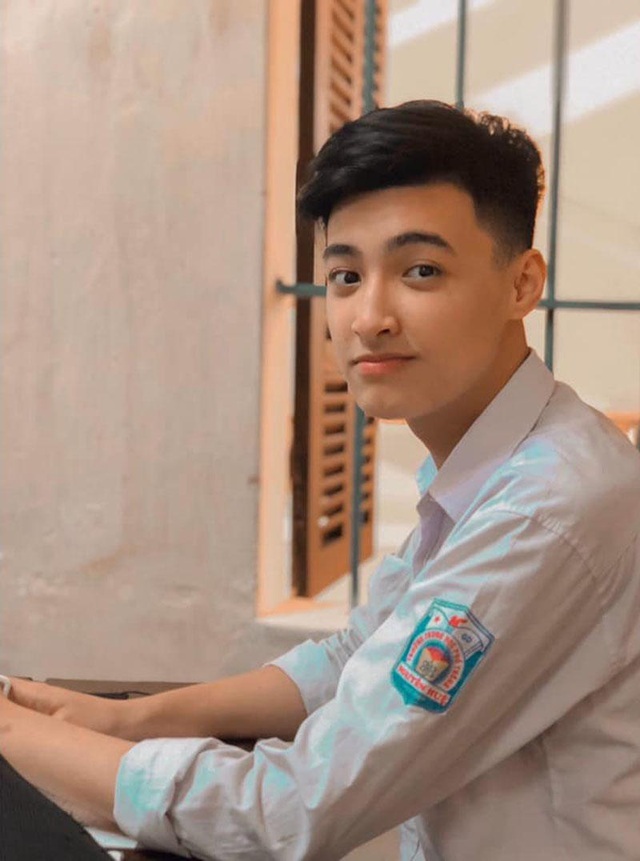 12 hot boy được cư dân mạng yêu mến nhất năm 2020 (P.1) - 8 12 hot boy được cư dân mạng yêu mến nhất năm 2020 (P.1) - 8