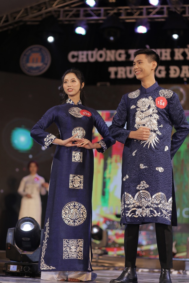 Nữ sinh cao 1m70 đăng quang hoa khôi ĐH Thương mại 2020 - 5 Nữ sinh cao 1m70 đăng quang hoa khôi ĐH Thương mại 2020 - 5
