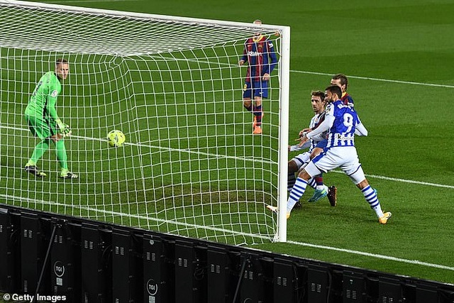 Messi im tiếng, Barcelona vẫn đánh bại đội đầu bảng Sociedad - 2 Messi im tiếng, Barcelona vẫn đánh bại đội đầu bảng Sociedad - 2