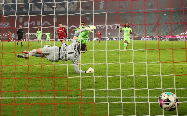 Cú đúp của Lewandowski giúp Bayern Munich đánh bại Wolfsburg - 3 Cú đúp của Lewandowski giúp Bayern Munich đánh bại Wolfsburg - 3